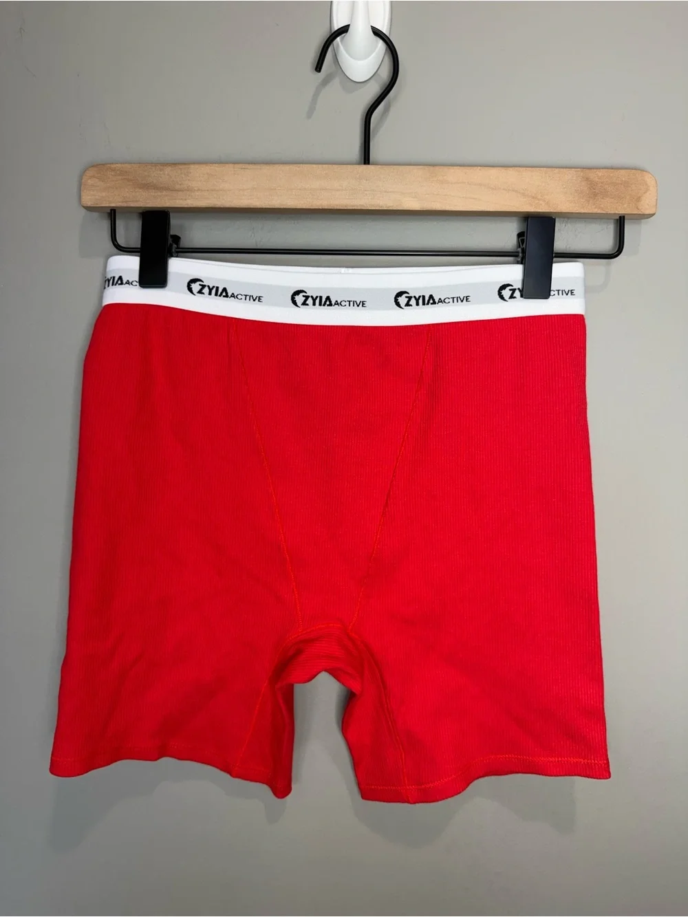 Zyia Active red ribbed biker shorts and matching sports bra XS - Picture 5 of 7